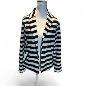 Black & White Stripes Women’s Blazer Medium P-P 20” L 22”